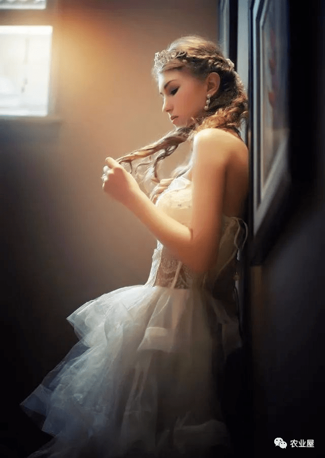 火狐电竞平台-
艺术浏览：俄罗斯玉人万种风情 感人心魄！(图5)