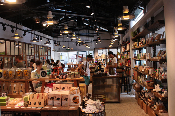 《吓一秒恋人》4月28日上映,演绎跨越时空的奇幻爱情!:火狐电竞平台(图1) 火狐电竞平台