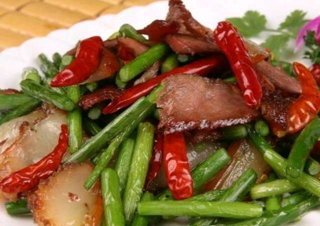 火狐电竞平台_苏青《北京西城故事》热拍 见证胡同青年的风华岁月(图3) 火狐电竞官网