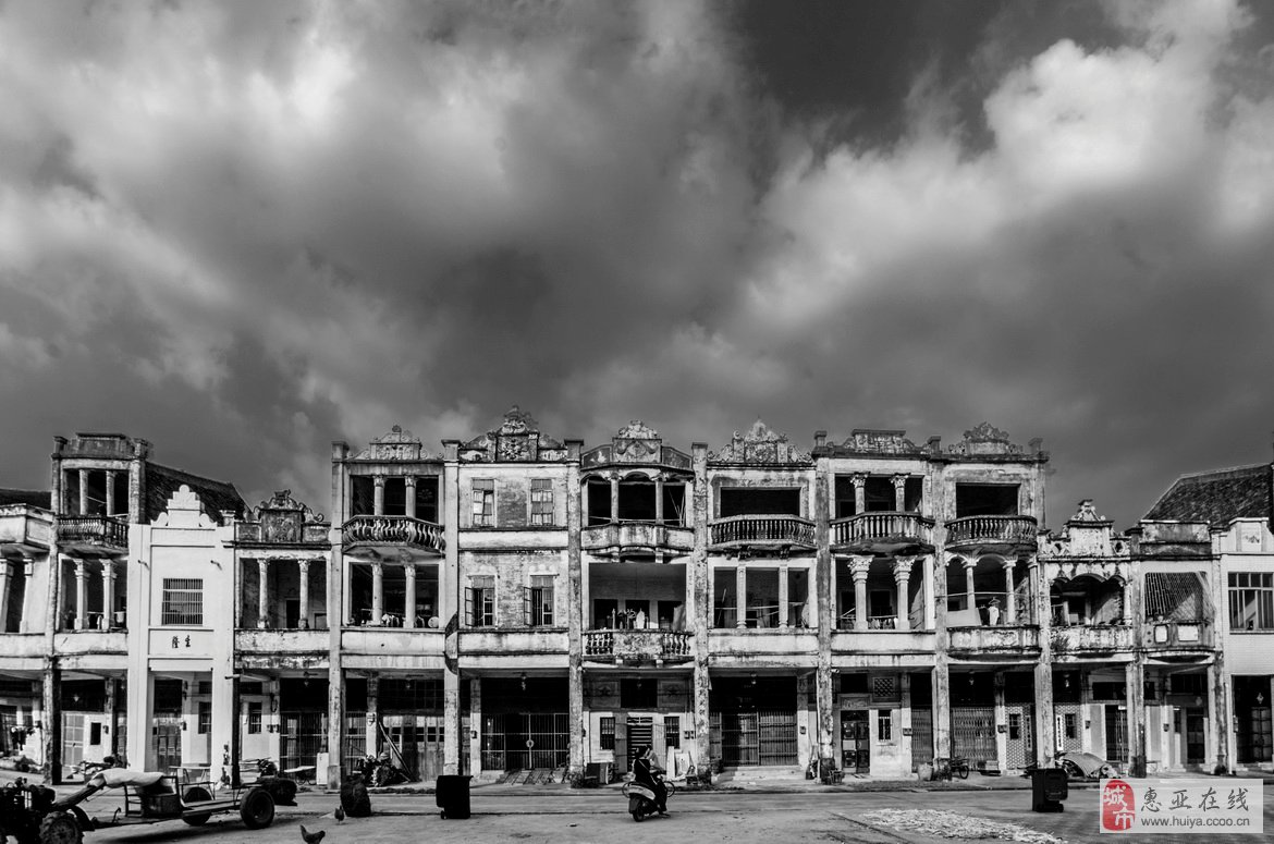 “火狐电竞”《卢沉论水墨画》一书著作权案一审判决原告刘继潮胜诉